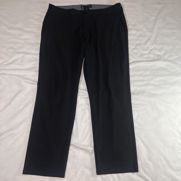 Travis Mathew Right On Time Pants Mens Size 36 Black Performance Chinos Golf Dad - Picture 1 of 14